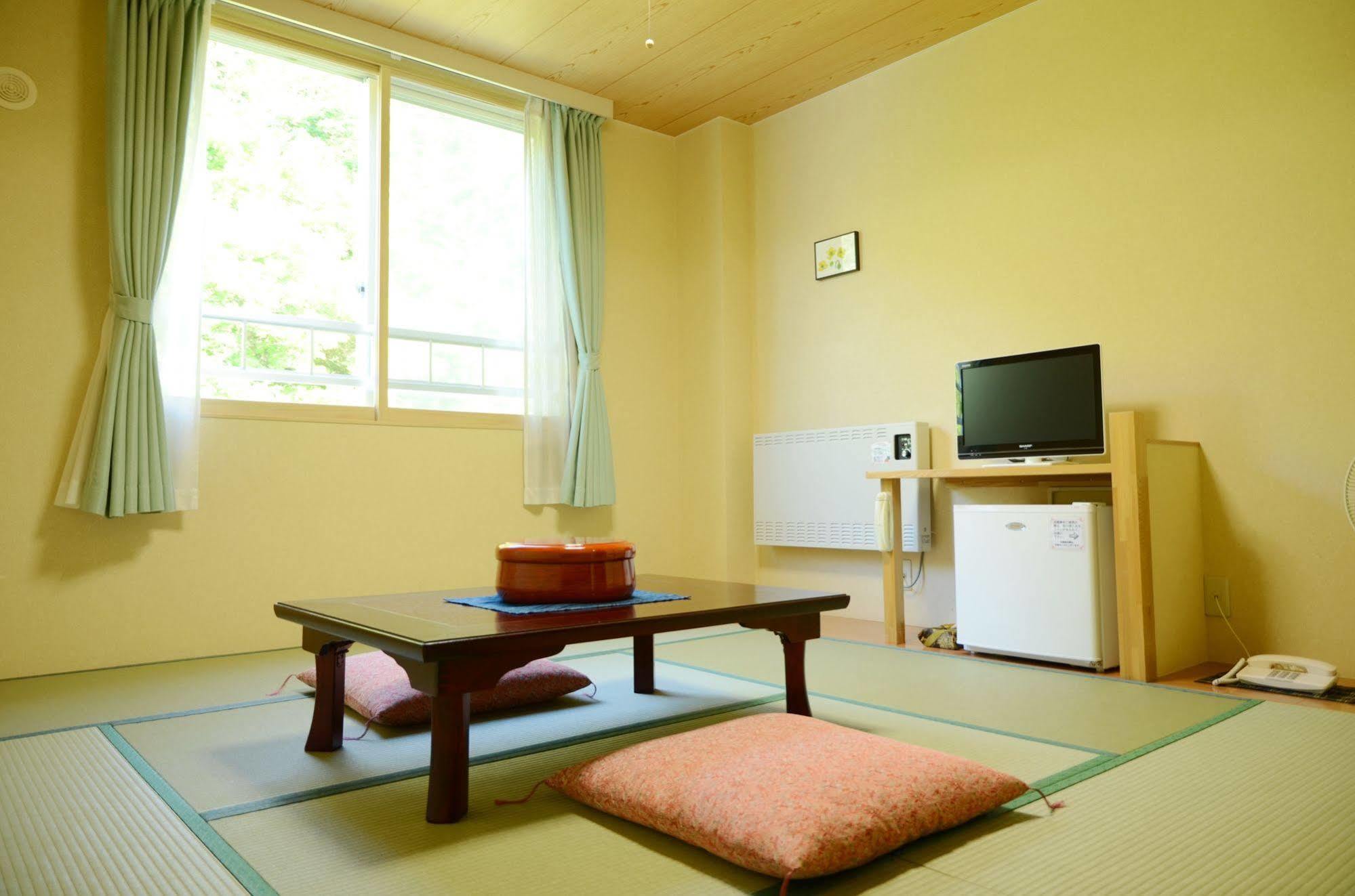 Tanakaya Hinageshikan Rishiri Exterior photo
